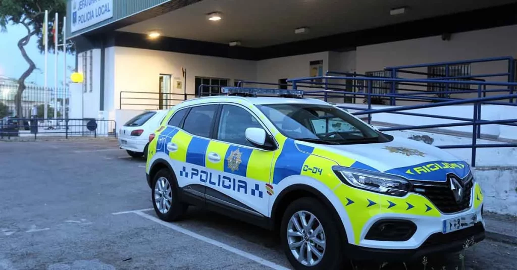 Híbridos y blindados: Así son los 9 coches que estrena la Policía en esta localidad gaditana 1 Motor16 Las características claves de los nuevos coches de la Policía de El Puerto de Santa María