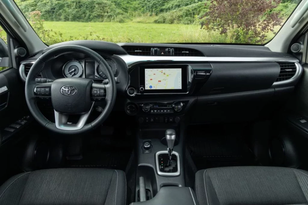 El Toyota Hilux Hybrid 48V por fin está a la venta en España 9 Motor16 toyota hilux 48v mild hybrid 4 Motor16