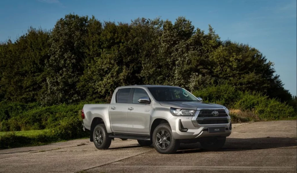 El Toyota Hilux Hybrid 48V por fin está a la venta en España 1 Motor16 toyota hilux 48v mild hybrid 6 Motor16