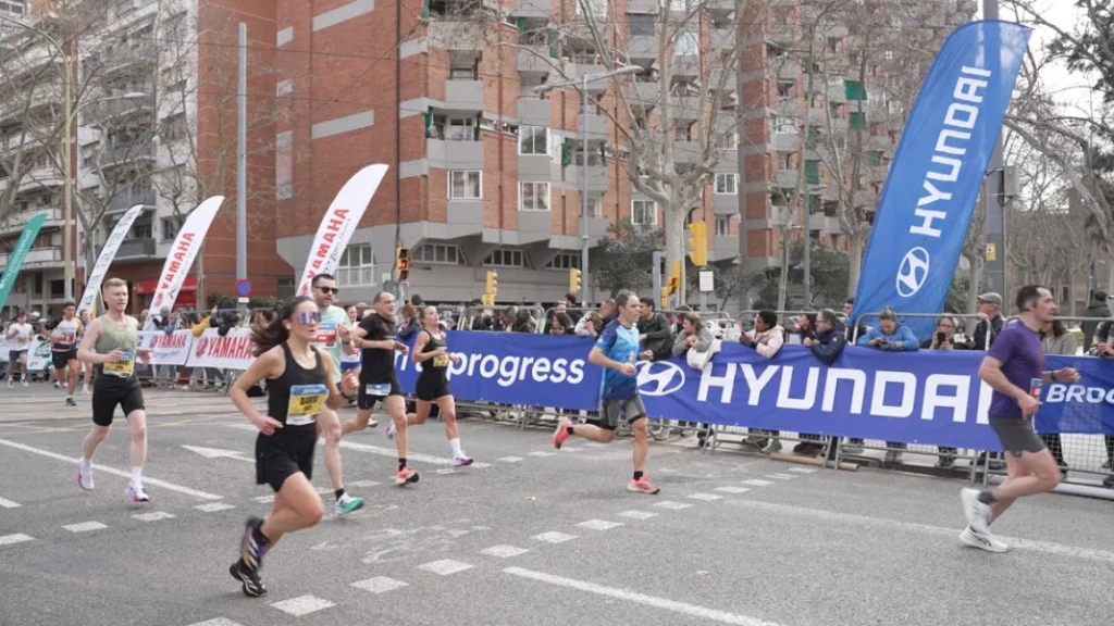 El coche que te acompañará si eres fan del running 9 Motor16 18RUNN Run to progress Hyundai Motor16