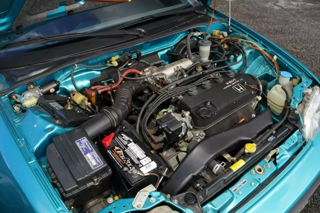 Entre estos dos Honda suman 60 años y 3.840 kilómetros. De ahí su precio 14 Motor16 1991 Honda CRX 2000 Honda Civic Mecum 12 Motor16