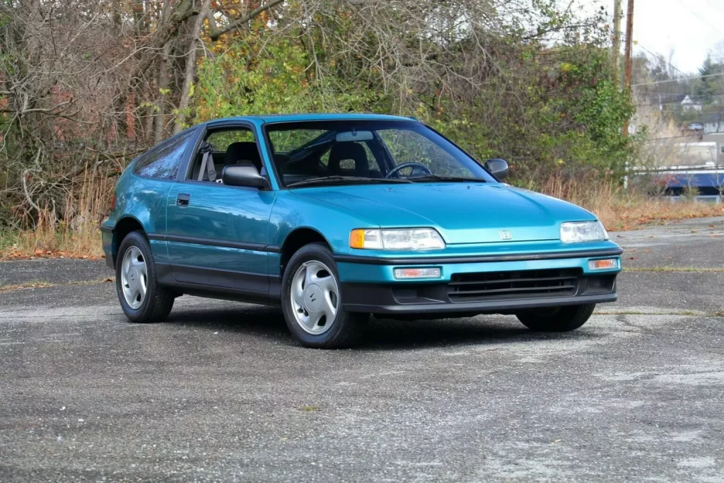 Entre estos dos Honda suman 60 años y 3.840 kilómetros. De ahí su precio 5 Motor16 1991 Honda CRX 2000 Honda Civic Mecum 6 Motor16