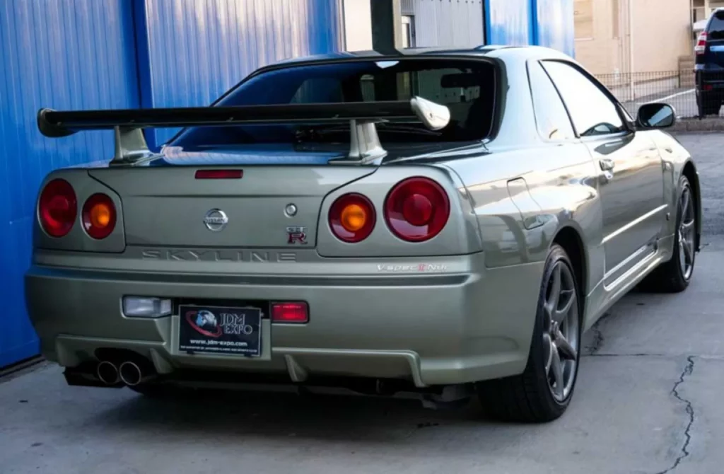 Cuando estrenar un Nissan GT-R R34 se paga a precio de 18 Nissan Qashqai 20 Motor16 2002 Nissan Skyline R34 GT R Nur 17 Motor16