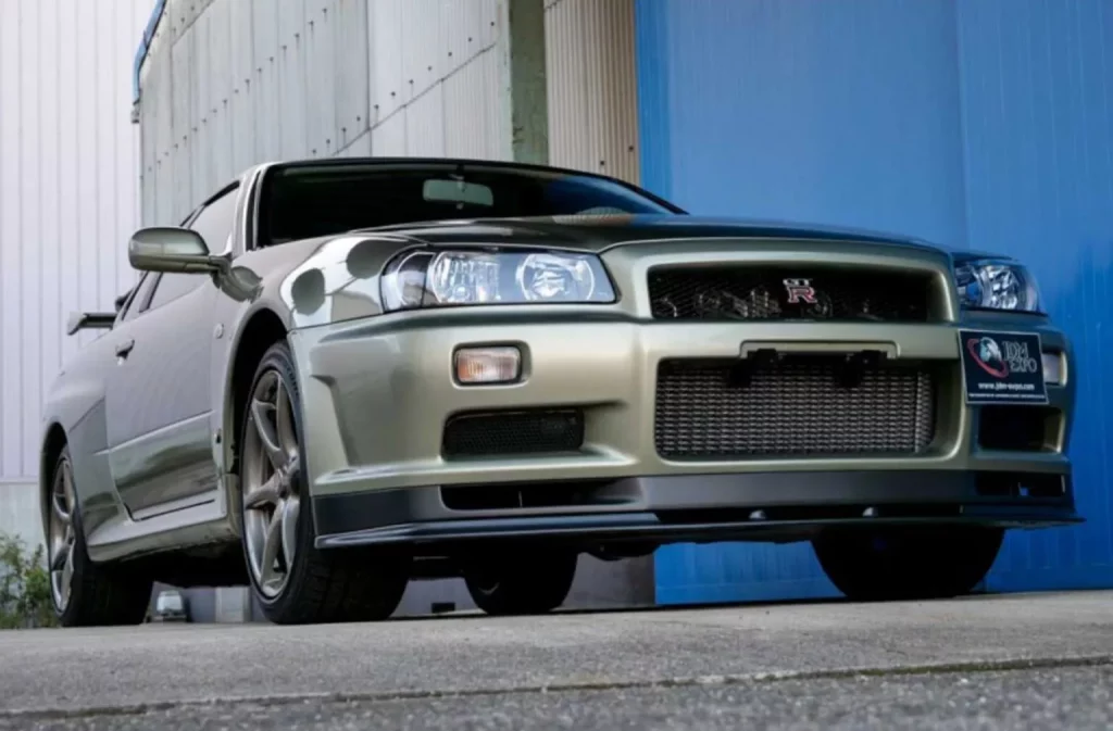 Cuando estrenar un Nissan GT-R R34 se paga a precio de 18 Nissan Qashqai 6 Motor16 2002 Nissan Skyline R34 GT R Nur 20 Motor16