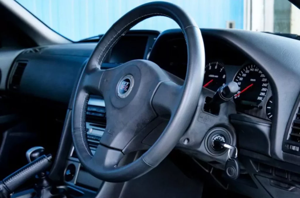 Cuando estrenar un Nissan GT-R R34 se paga a precio de 18 Nissan Qashqai 31 Motor16 2002 Nissan Skyline R34 GT R Nur 28 Motor16