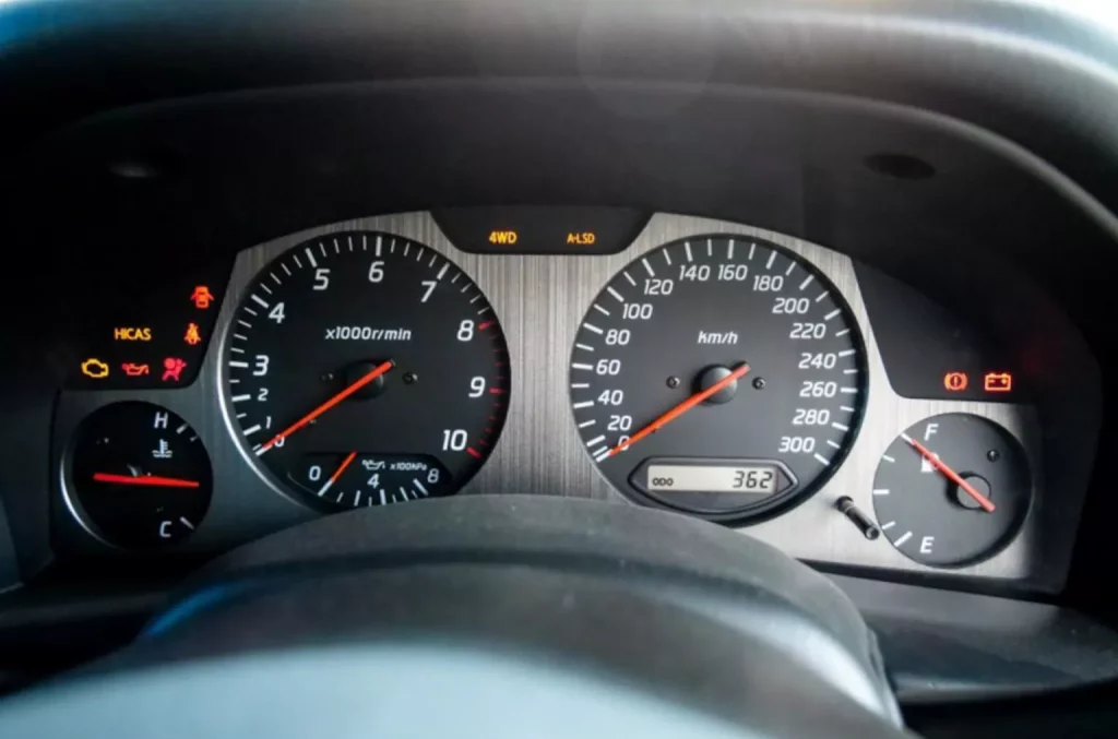 Cuando estrenar un Nissan GT-R R34 se paga a precio de 18 Nissan Qashqai 35 Motor16 2002 Nissan Skyline R34 GT R Nur 29 Motor16