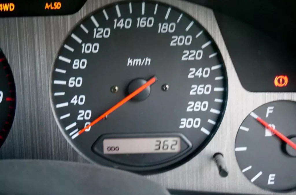 Cuando estrenar un Nissan GT-R R34 se paga a precio de 18 Nissan Qashqai 36 Motor16 2002 Nissan Skyline R34 GT R Nur 30 Motor16