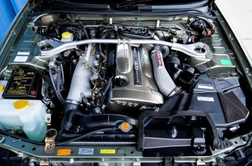 Cuando estrenar un Nissan GT-R R34 se paga a precio de 18 Nissan Qashqai 3 Motor16 2002 Nissan GT-R R34 V Spec II Nür. Imagen motor.