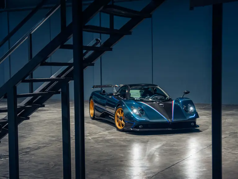 Este Pagani Zonda promete hacer saltar la banca por los aires: Literal 7 Motor16 2011 Pagani Zonda Tricolore RM Sothebys 29 Motor16