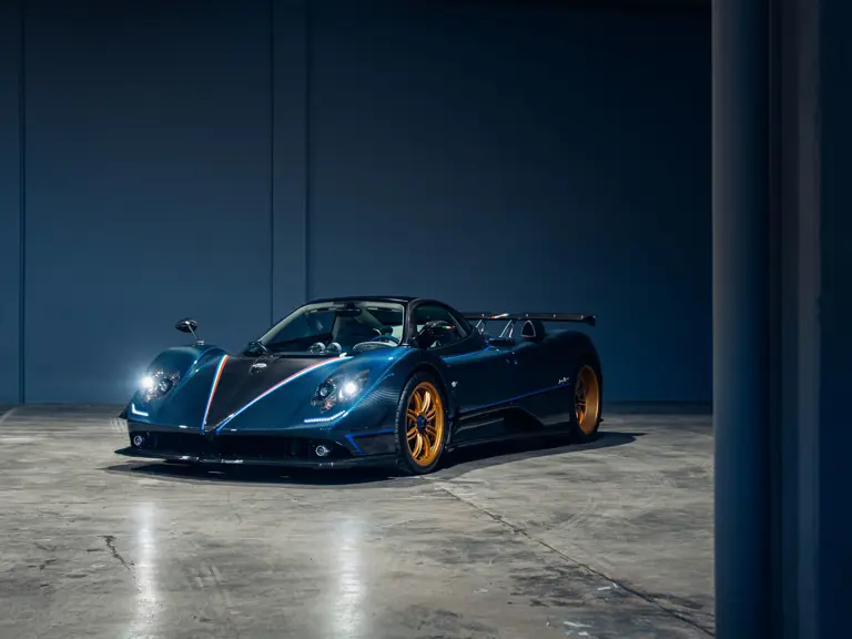 Este Pagani Zonda promete hacer saltar la banca por los aires: Literal 6 Motor16 2011 Pagani Zonda Tricolore RM Sothebys 34 Motor16