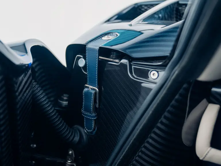 Este Pagani Zonda promete hacer saltar la banca por los aires: Literal 77 Motor16 2011 Pagani Zonda Tricolore RM Sothebys 75 Motor16