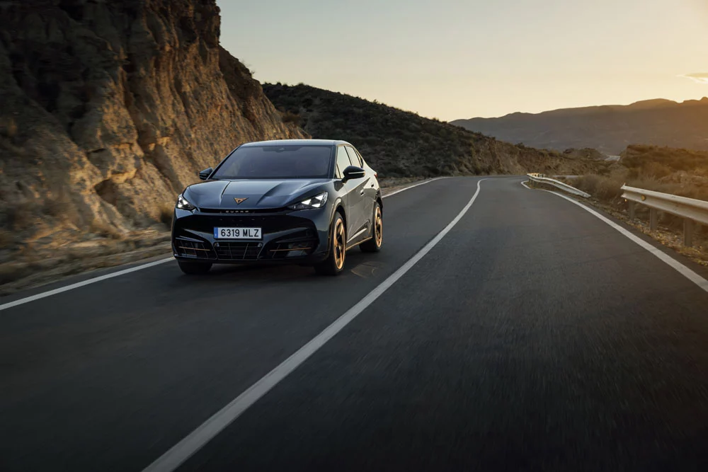 2025 Cupra Tavascan 37 Motor16