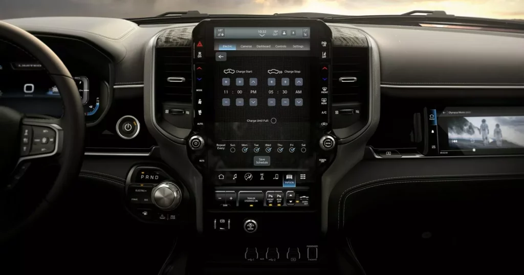 Ram 1500 Ramcharger: La versión con 1.100 km de autonomía y etiqueta cero está al caer 11 Motor16 2025 Ram 1500 Ramcharger 4 Motor16