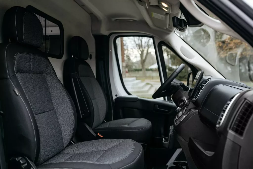 RAM ProMaster EV: El hermano de Jumper, Ducato, Movano y Boxer aterriza en EE.UU. 29 Motor16 2025 Ram ProMaster EV 23 Motor16