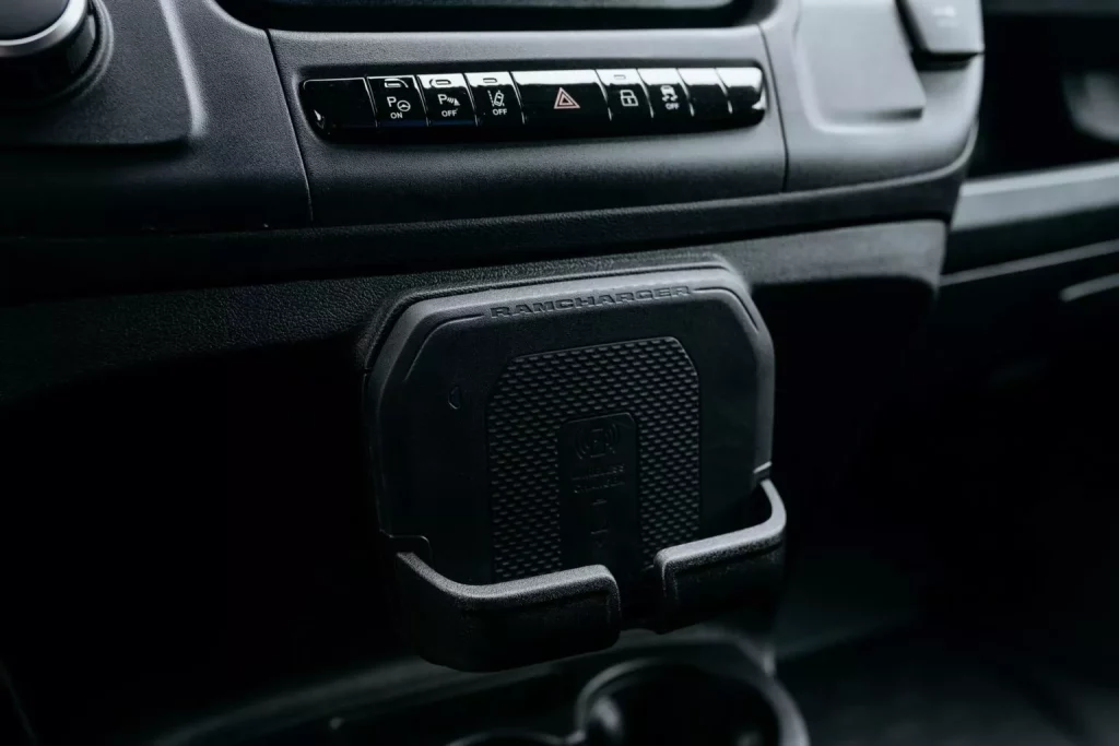 RAM ProMaster EV: El hermano de Jumper, Ducato, Movano y Boxer aterriza en EE.UU. 33 Motor16 2025 Ram ProMaster EV 27 Motor16