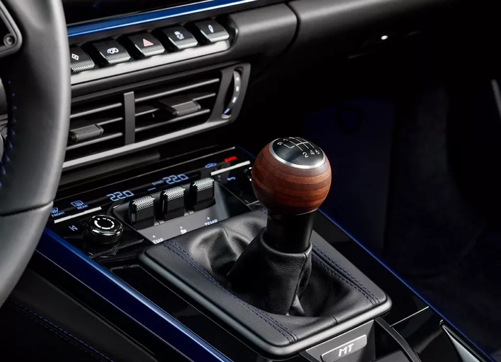 2025 Rezvani Motors. Retro RR1. Porsche 911. Imagen cambio.