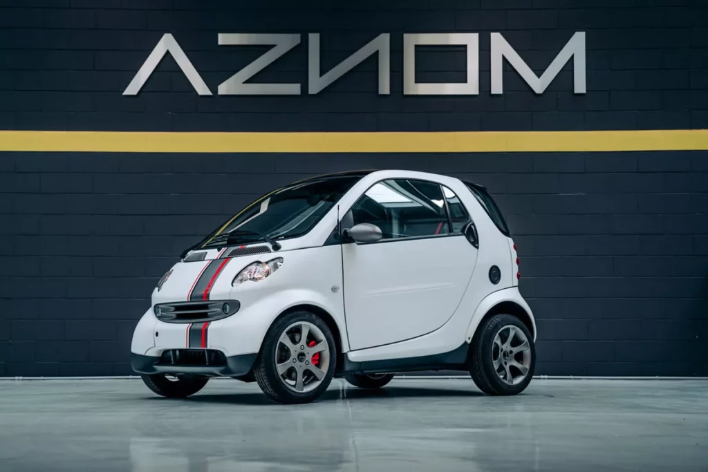 El Smart ForTwo que puedes conducir con 14 años y con el que olvidar a los Ami, Topolino y compañía 5 Motor16 2025 Smart ForTwo Smart 4Teen Aznom 1 Motor16