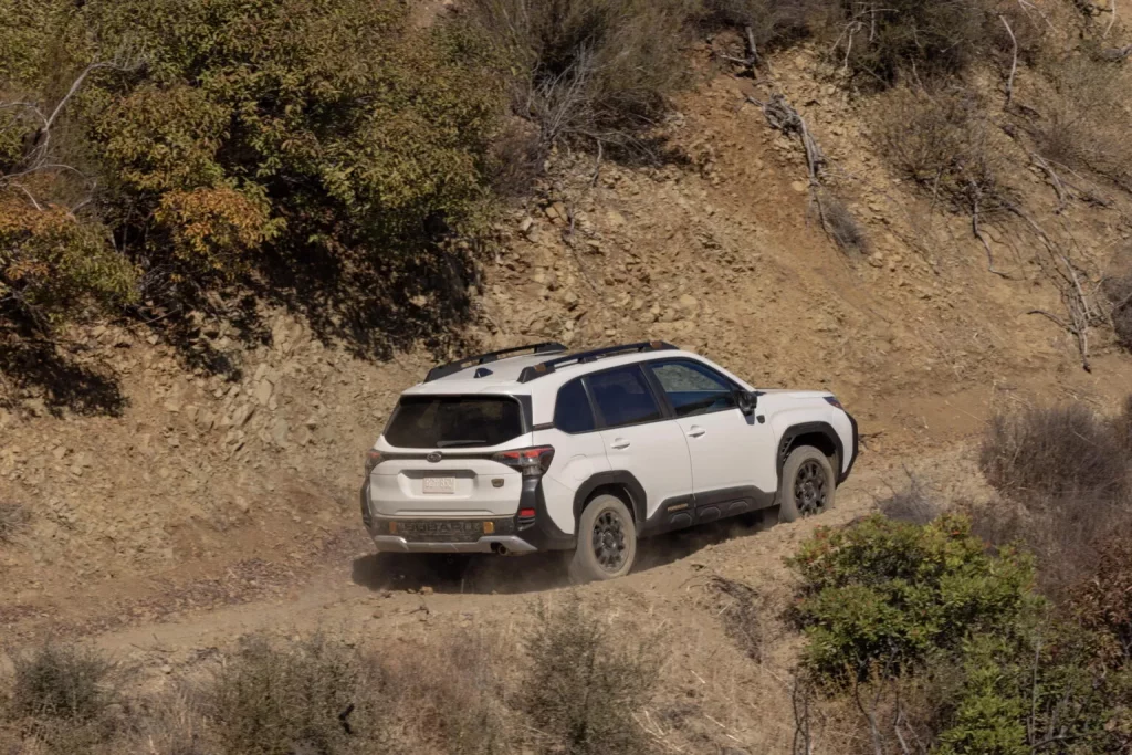 Subaru Forester Wilderness: La versión más aventurera y más clásica a la vez 20 Motor16 2025 Subaru Forester Wilderness 39 Motor16