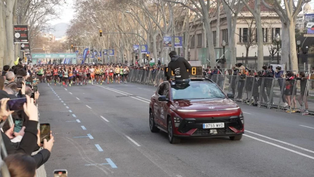 El coche que te acompañará si eres fan del running 12 Motor16 2KONA Run to progress Hyundai Motor16