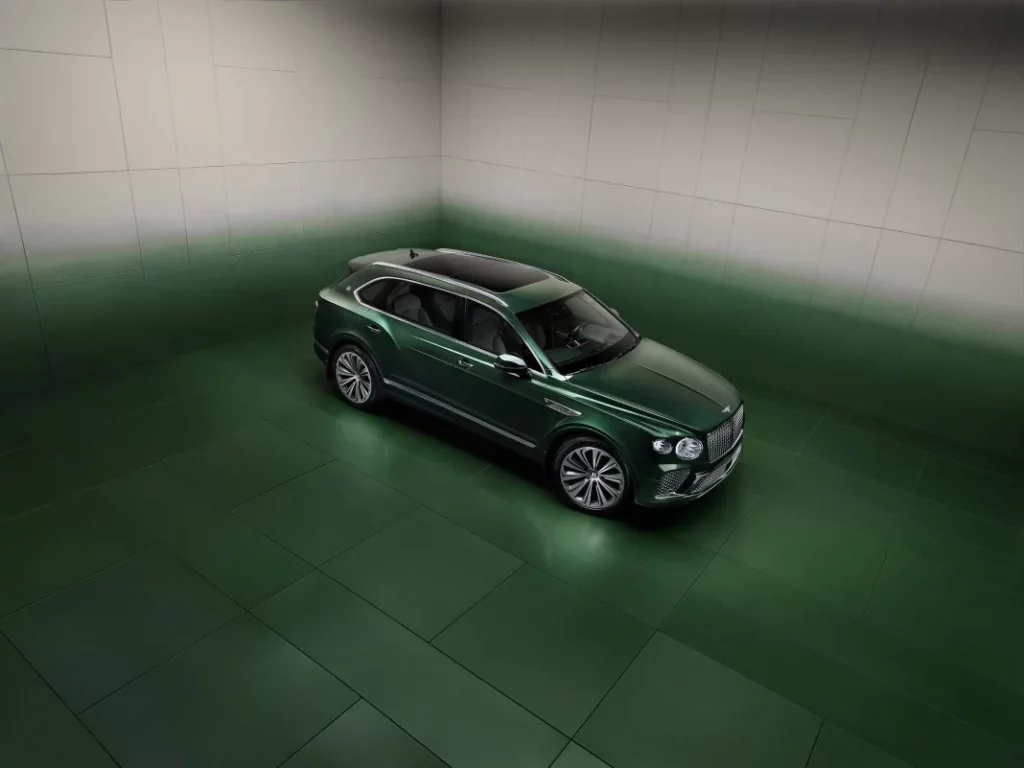 El Bentley Bentayga más de lo más ha sido firmado por Mulliner 5 Motor16 Bentayga Atelier Light Emerald 1 Motor16