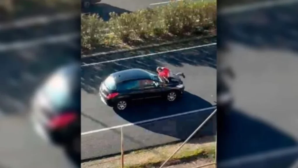 La impresionante multa que le puede caer a este conductor de Cáceres por esta peligrosa acción 1 Motor16 Las multas que le podrían dar en Cáceres al conductor