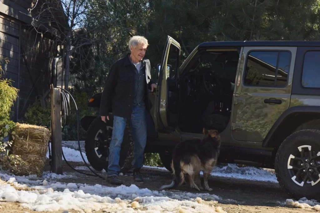 El coche y la marca que hacen "feliz" a Harrison Ford 1 Motor16 HARRISON FORD JEEP WRANGLER superbowl2 Motor16