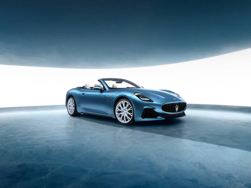 Maserati completa la gama GranCabrio en el hielo de St. Moritz 4 Motor16 Maserati GranCabrio Trofeo ONE of ONE - THE ICE