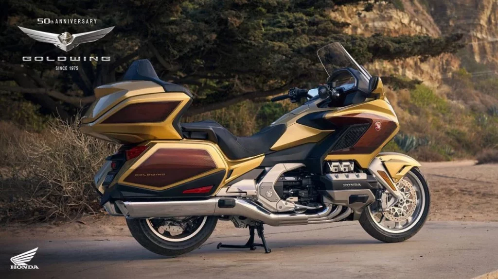 La imponente Honda Gold Wing presenta una serie especial por su 50 aniversario 27 Motor16 Honda GL1800 Gold Wing 2025 56 Motor16