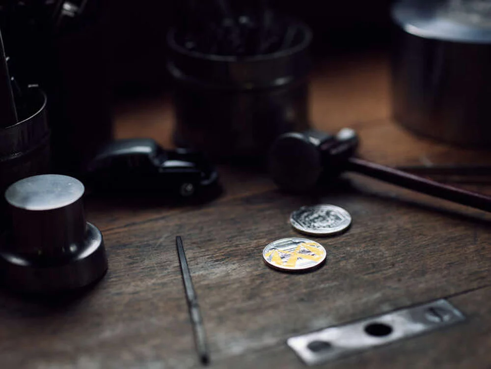 Una moneda única para celebrar los 70 años de DS, una marca única 3 Motor16 MONEDA 70 ANIVERSARIO DS 1 2 Motor16
