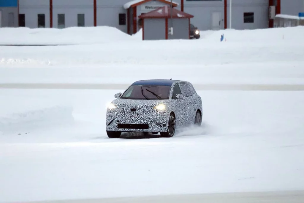 Skoda Vision 7S 3 Motor16