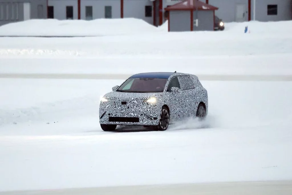 Skoda Vision 7S 4 Motor16