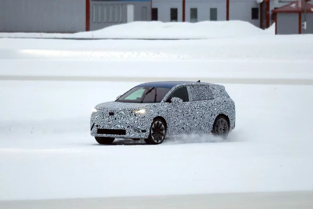 Skoda Vision 7S 5 Motor16