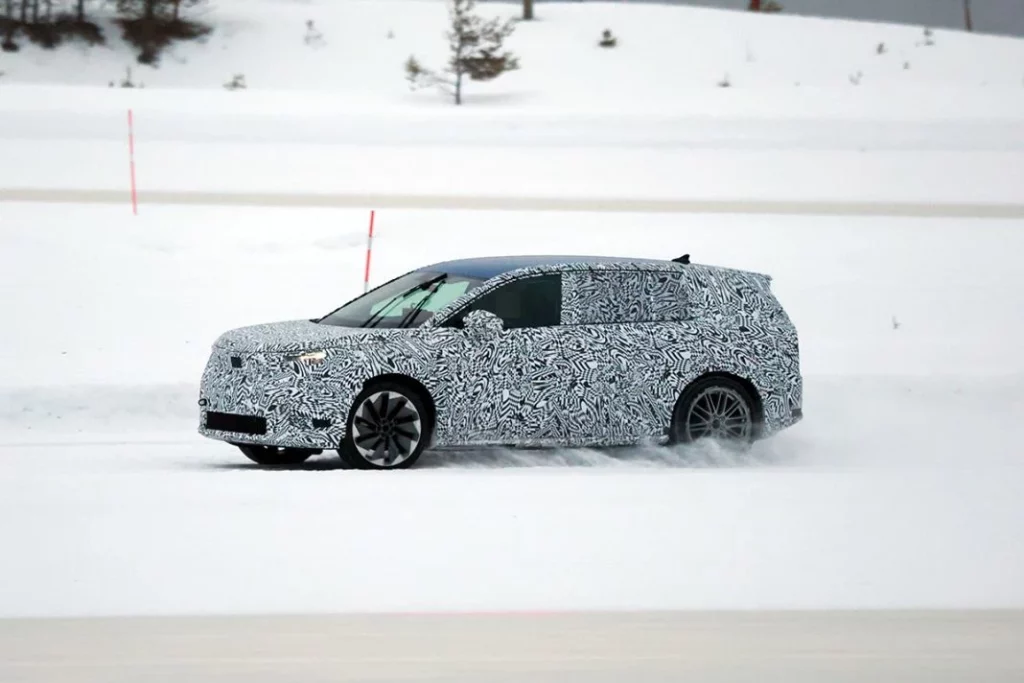 Skoda Vision 7S 9 Motor16