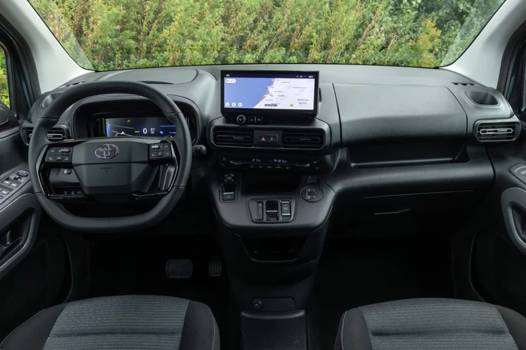 El Toyota Proace City 2025 llega con muchas novedades 9 Motor16 Toyota Proace City 2025 5 Motor16