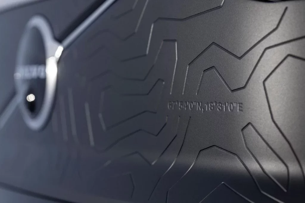 Volvo EX30 Cross Country with Swedish winter cabin 10 Motor16