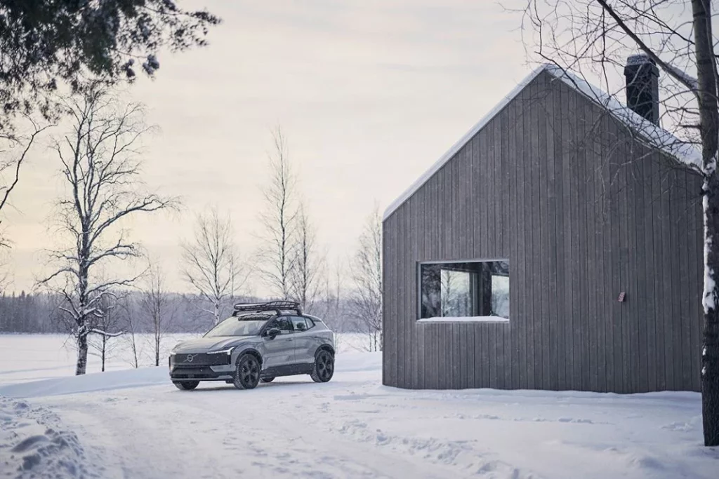 Volvo EX30 Cross Country with Swedish winter cabin 17 Motor16
