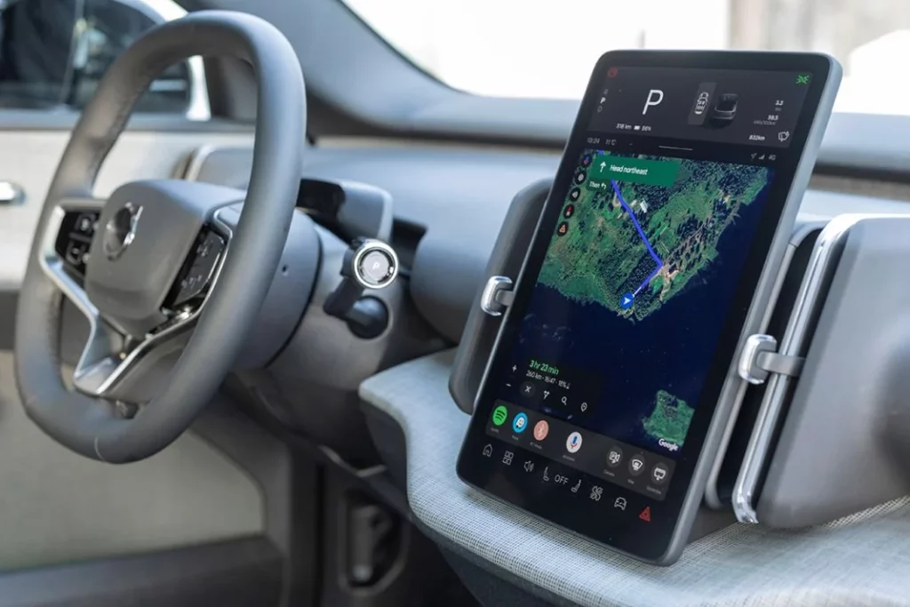 Volvo EX30 Cross Country with Swedish winter cabin 20 Motor16