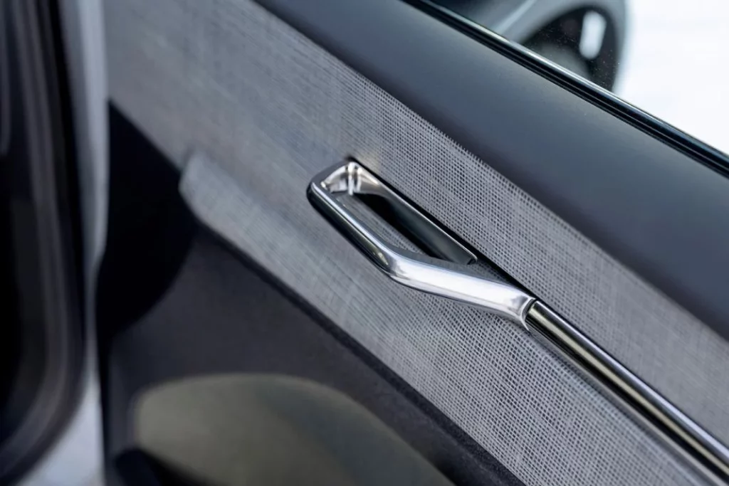 Volvo EX30 Cross Country with Swedish winter cabin 23 Motor16