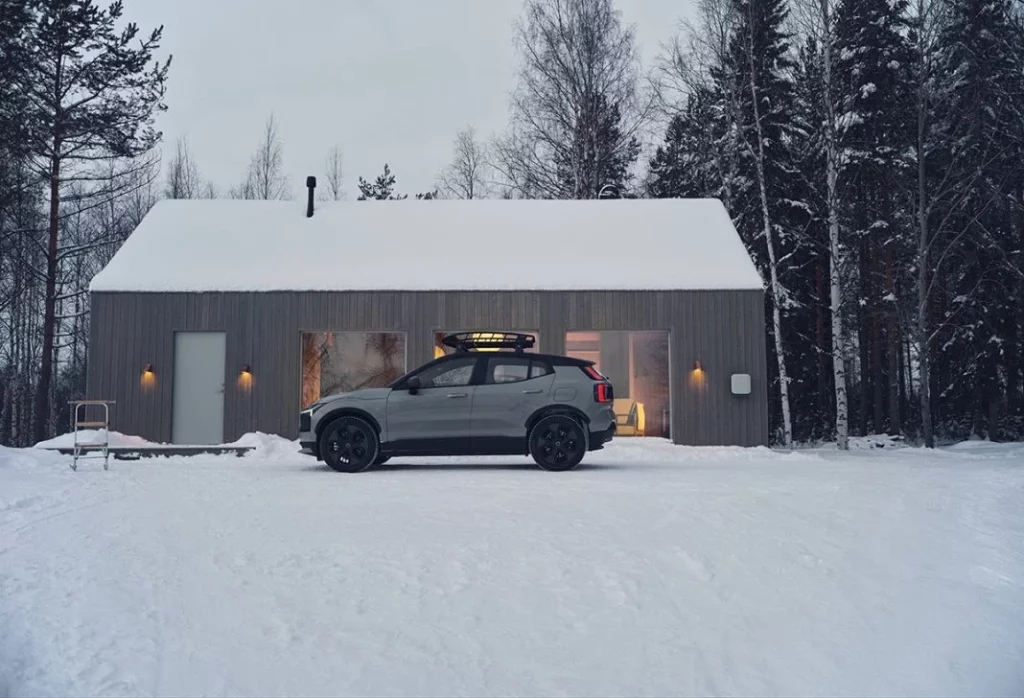 Volvo EX30 Cross Country with Swedish winter cabin 4 Motor16