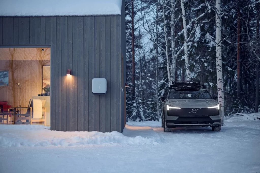 Volvo EX30 Cross Country with Swedish winter cabin 7 Motor16