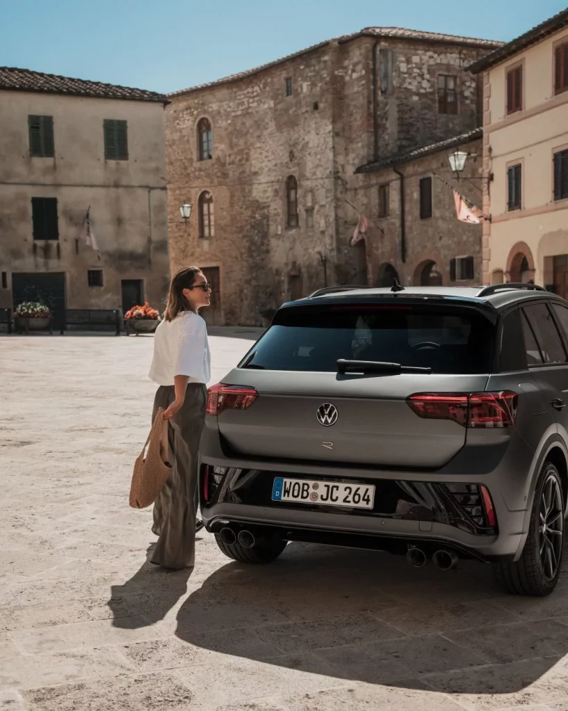 Volkswagen T-Roc R: Ahora es más barato y se ofrece con “chuches” en la versión Carbon Mate 48 Motor16 volkswagen t roc r carbon mate 1 78 Motor16