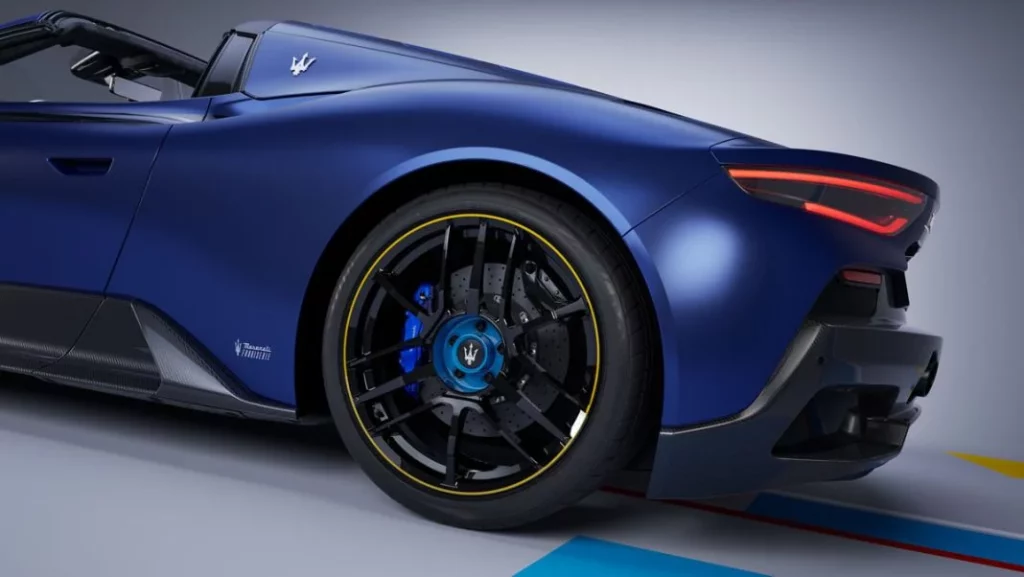 10 Maserati MC20 Cielo Less is More Motor16