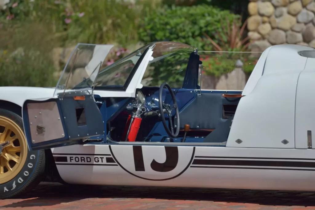 1965 Ford GT40 Roadster LeMans 2 Motor16