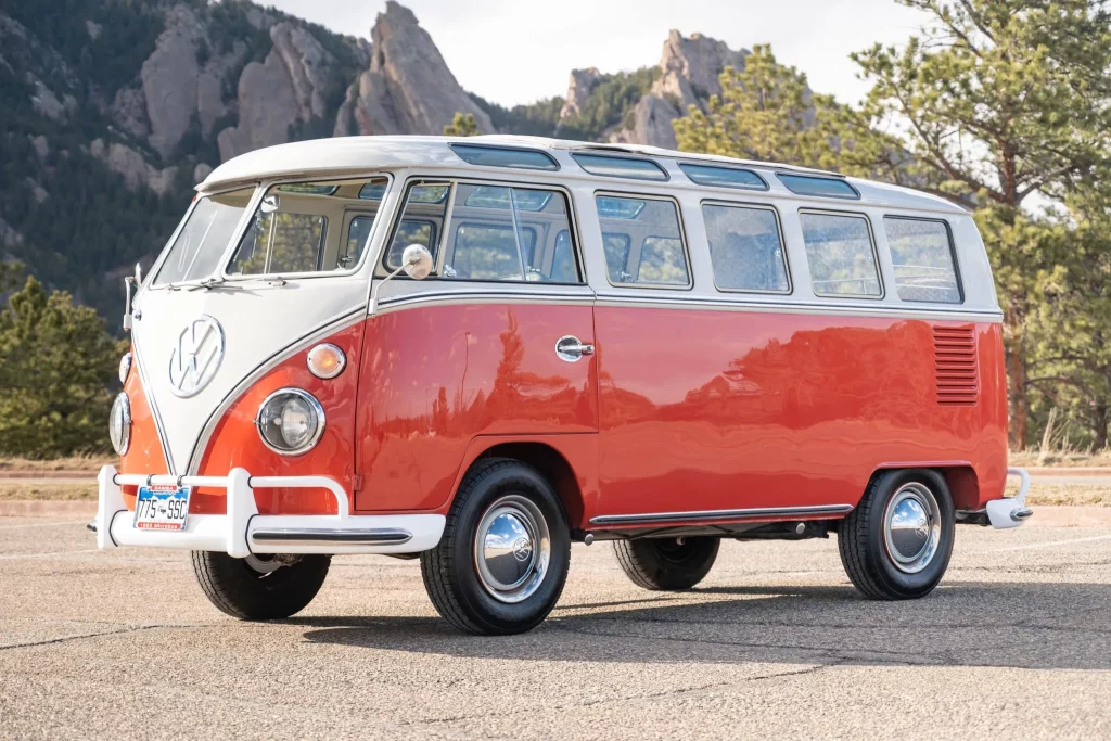 Este Volkswagen Bus de 21 ventanas ha sido más caro que un ID.Buzz 7 Motor16 1965 Volkswagen Bus 21 ventanas BaT 1 Motor16