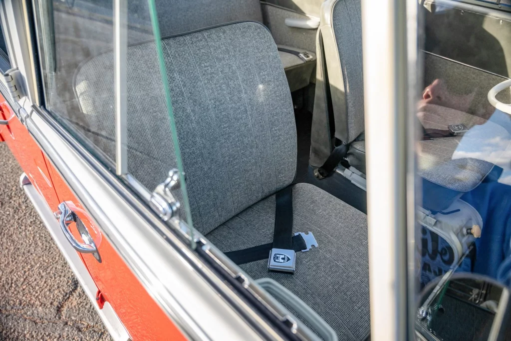 Este Volkswagen Bus de 21 ventanas ha sido más caro que un ID.Buzz 32 Motor16 1965 Volkswagen Bus 21 ventanas BaT 24 Motor16