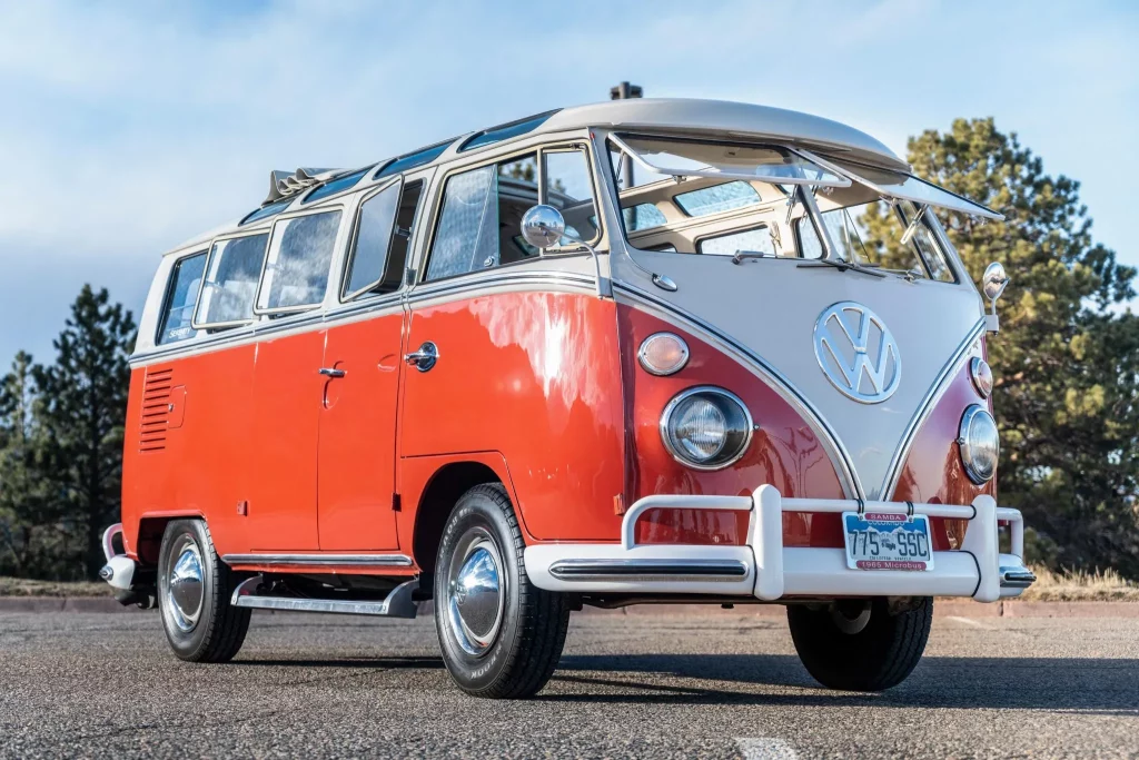 Este Volkswagen Bus de 21 ventanas ha sido más caro que un ID.Buzz 9 Motor16 1965 Volkswagen Bus 21 ventanas BaT 3 Motor16