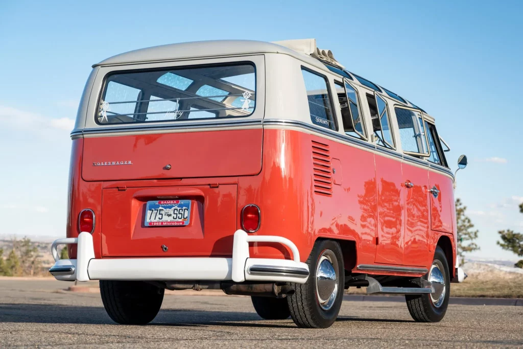 Este Volkswagen Bus de 21 ventanas ha sido más caro que un ID.Buzz 14 Motor16 1965 Volkswagen Bus 21 ventanas BaT 5 Motor16