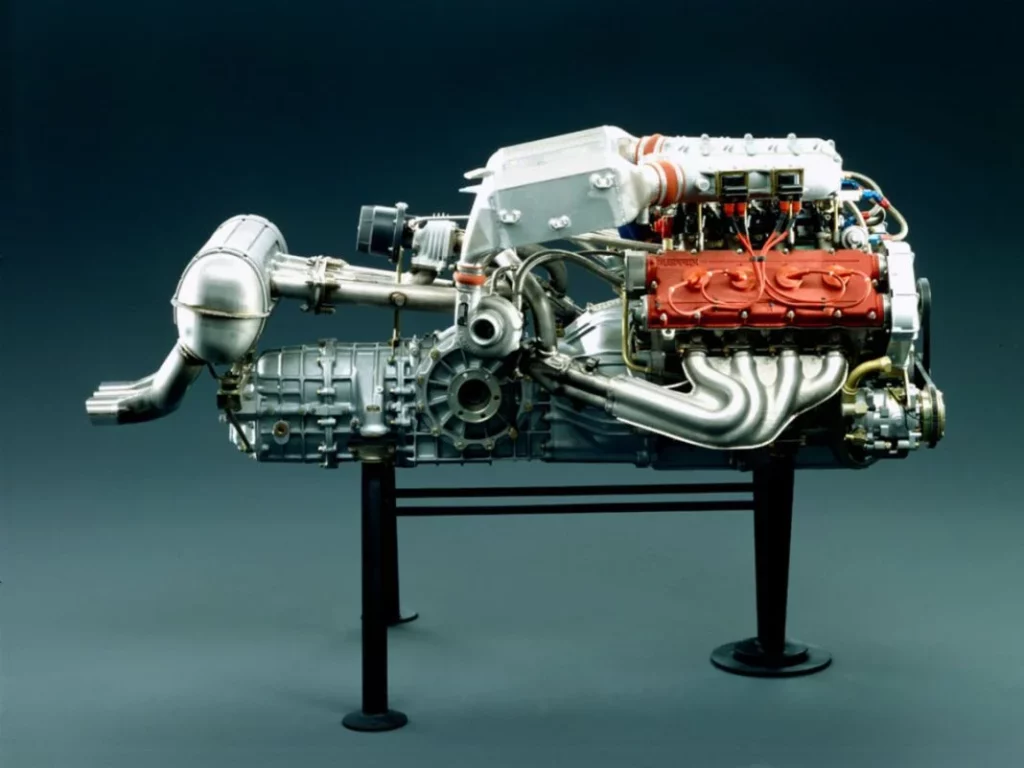 1987 Ferrari F40 11 Motor16