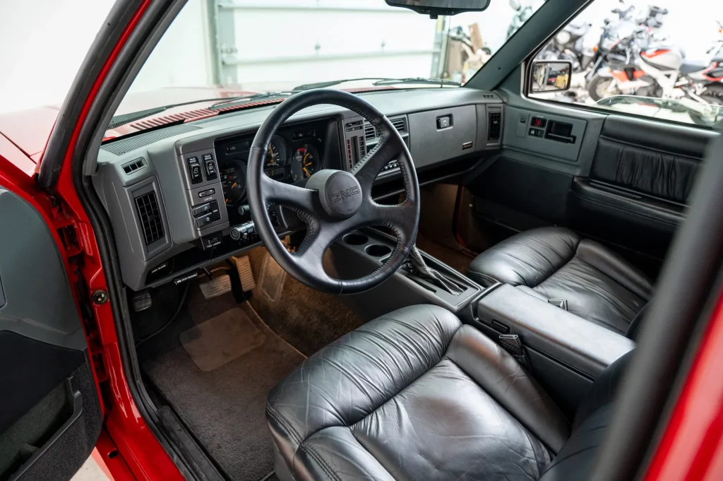 1993 GMC Typhoon BaT 17 Motor16