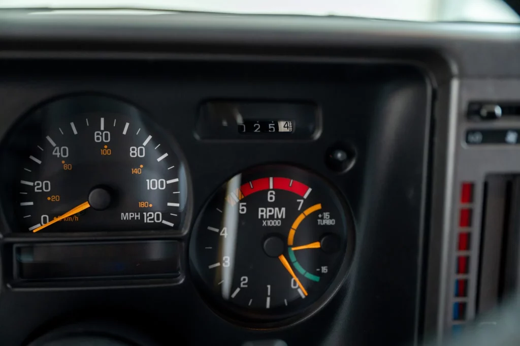 1993 GMC Typhoon BaT 26 Motor16